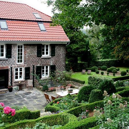 Landhaus In Idyllischer, Ruhiger Lage Und Flughafennaehe Ratingen Exterior photo